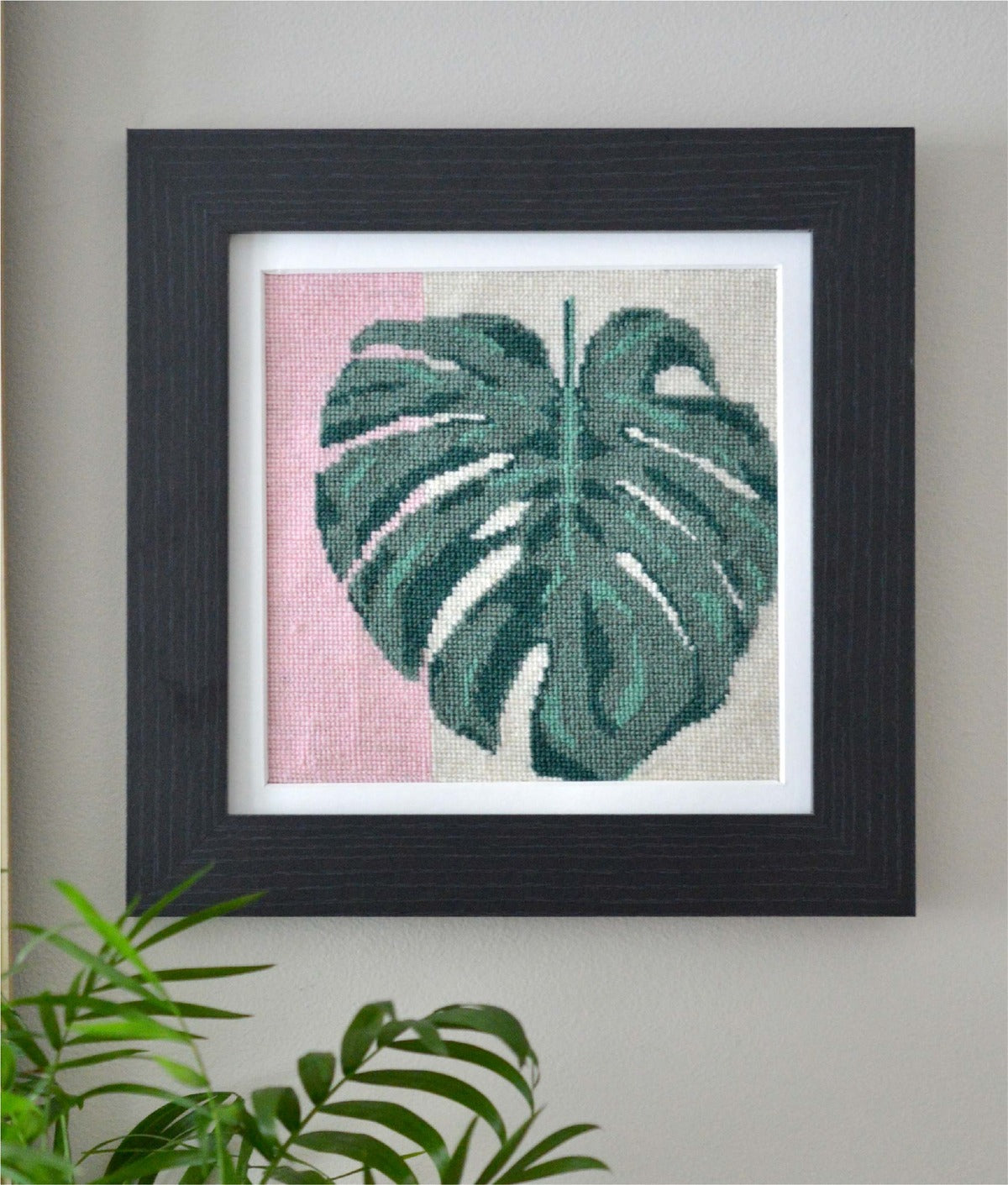 Monstera Leaf Needlepoint Chart