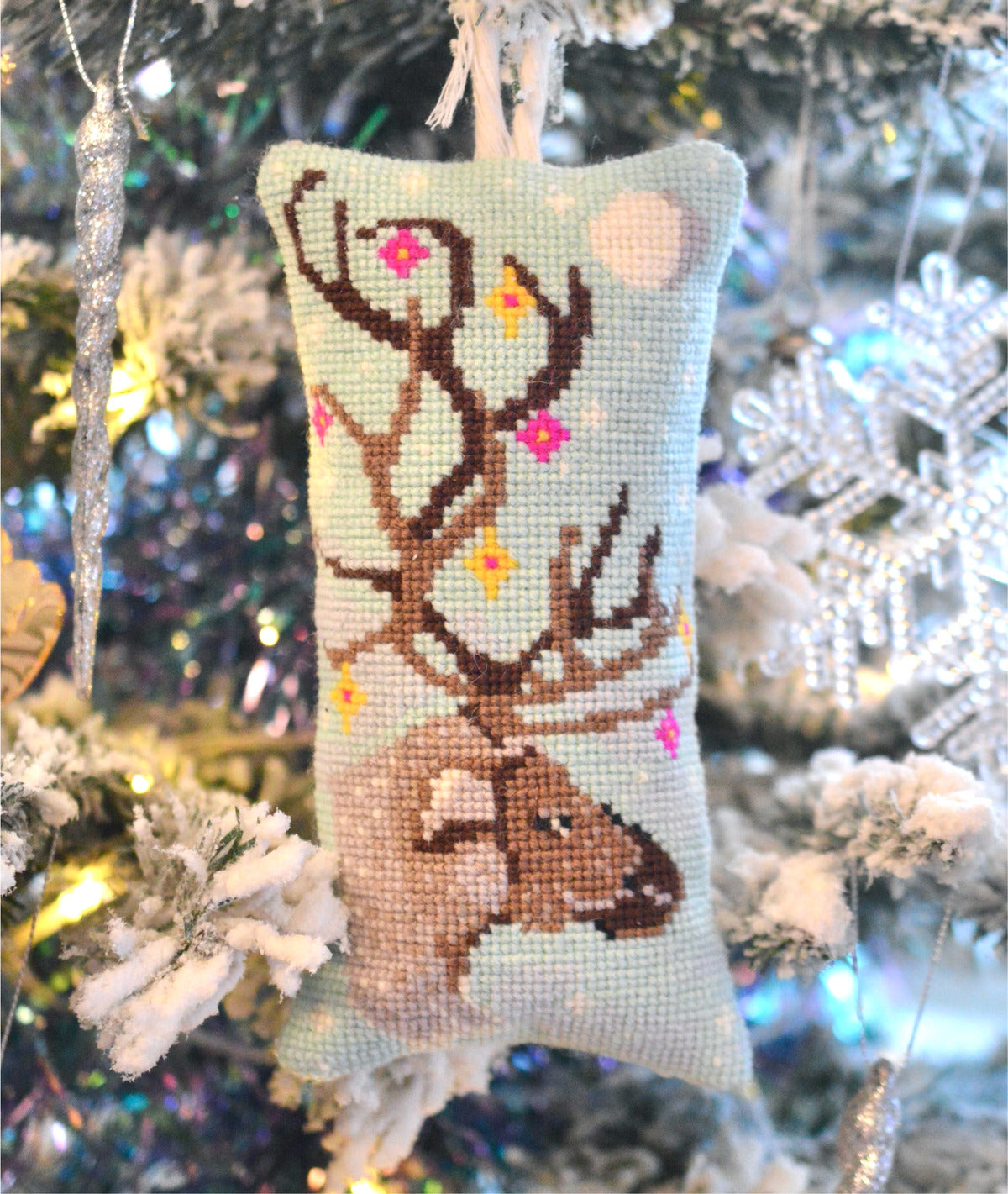 christmas tree decoration using cross stitch and wool onto canvas. design available as a digital download
